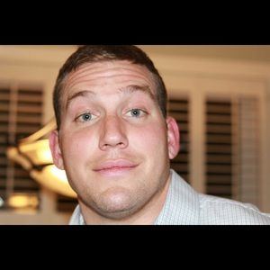 Meet your Posher, Dustin